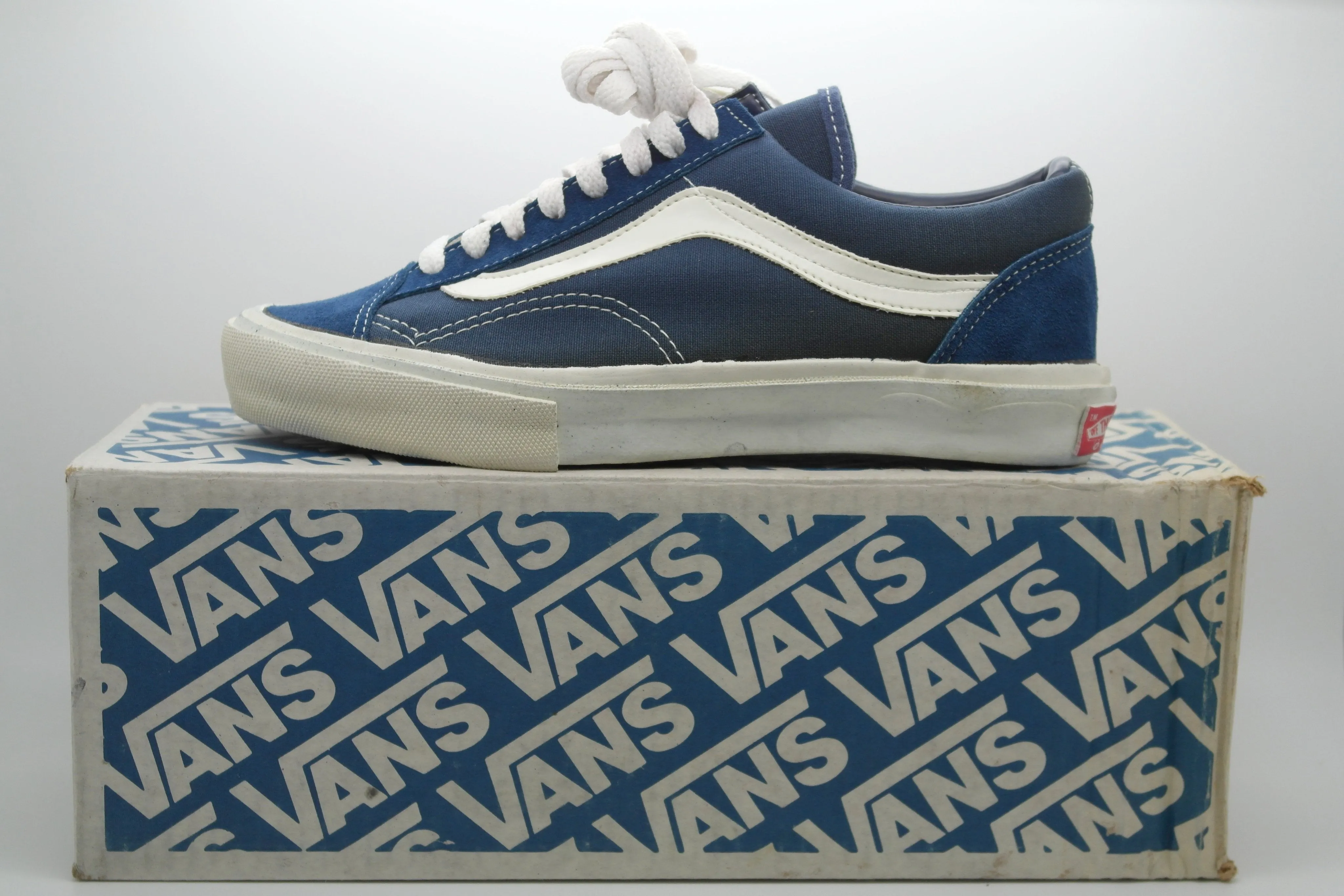 vintage van's style #36 ~ US6.5